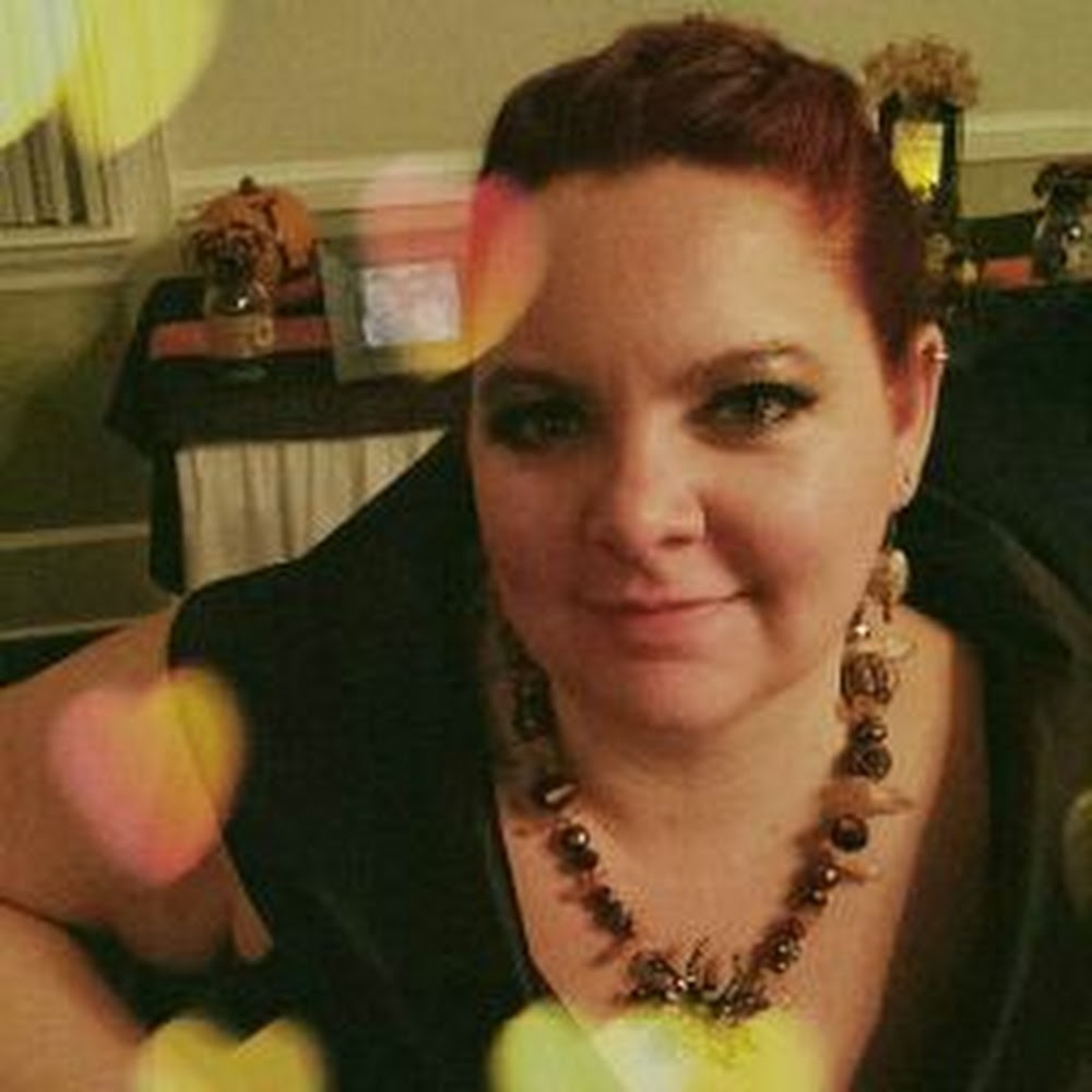 Meet your Posher, Liz